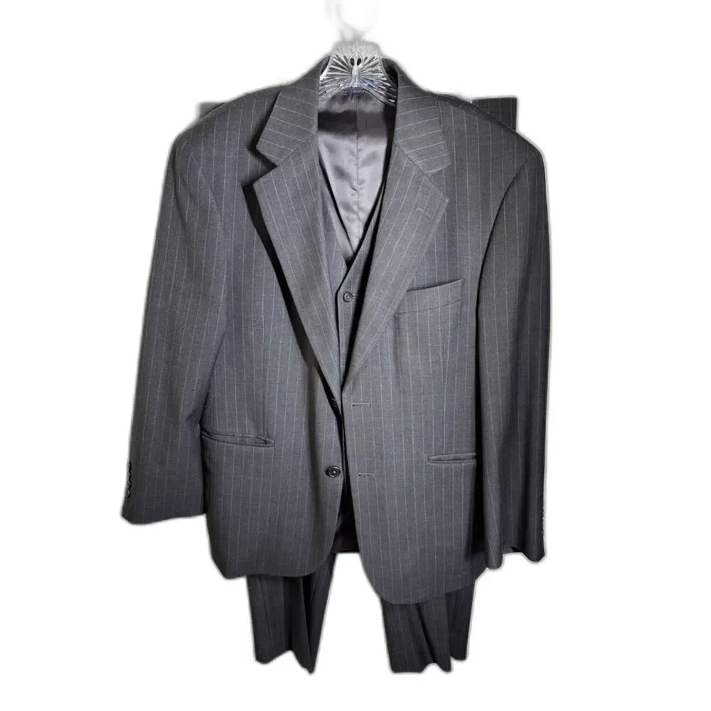 Stafford Men’s 3-Piece Charcoal Pinstripe Worsted Wool Suit Classic Fit